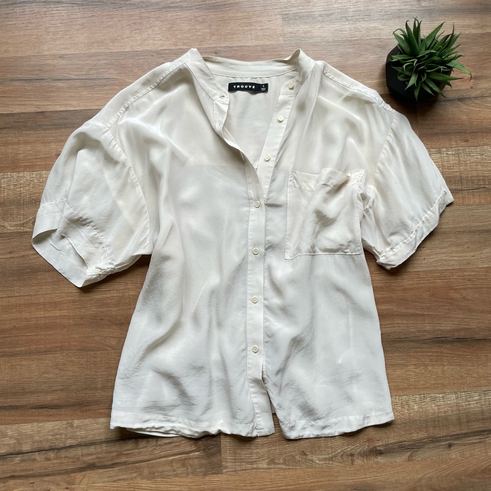 Trouve Cream Button Front Silk Blouse
